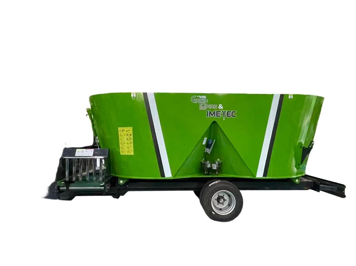 牧場“省心神器”！意美特牽引攪拌機，讓養牛“躺贏”(pic3)