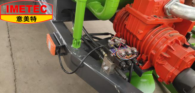 液態施肥噴灑車 9YPF-X液態拋肥車(圖1) 液態施肥噴灑車 9YPF-X液態拋肥車(圖1)