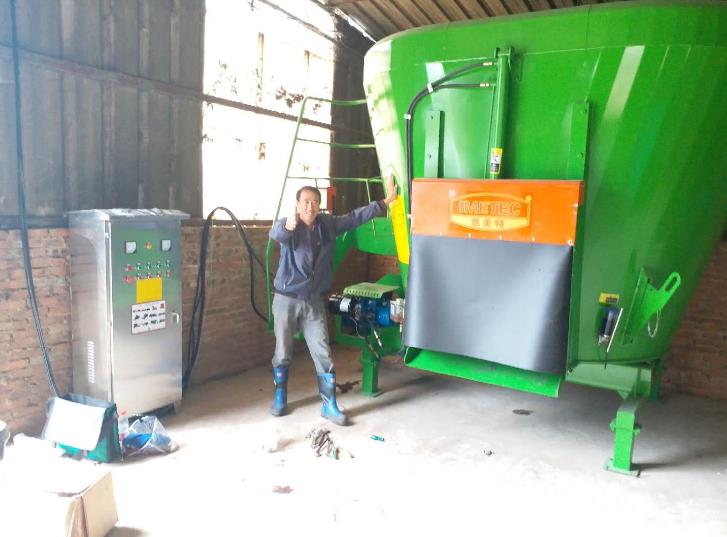 遼寧省沈陽市遼中區黃土坎村10立方立式攪拌機(pic1)